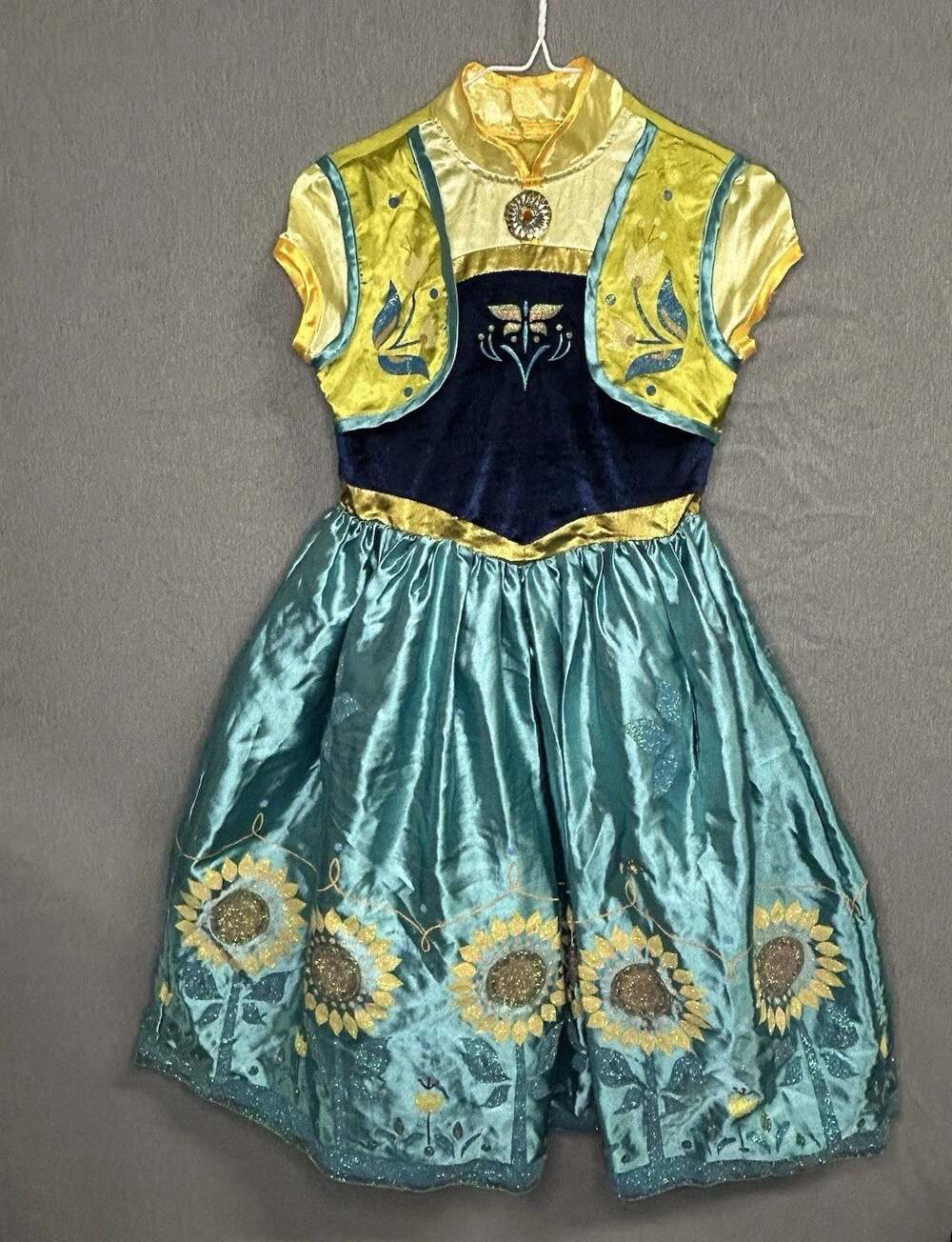 Disney Store Anna Frozen Fever Costume Child Size 9/10 Halloween Flaws
